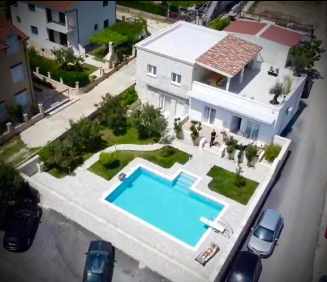 Villa Maci Каштела Экстерьер фото